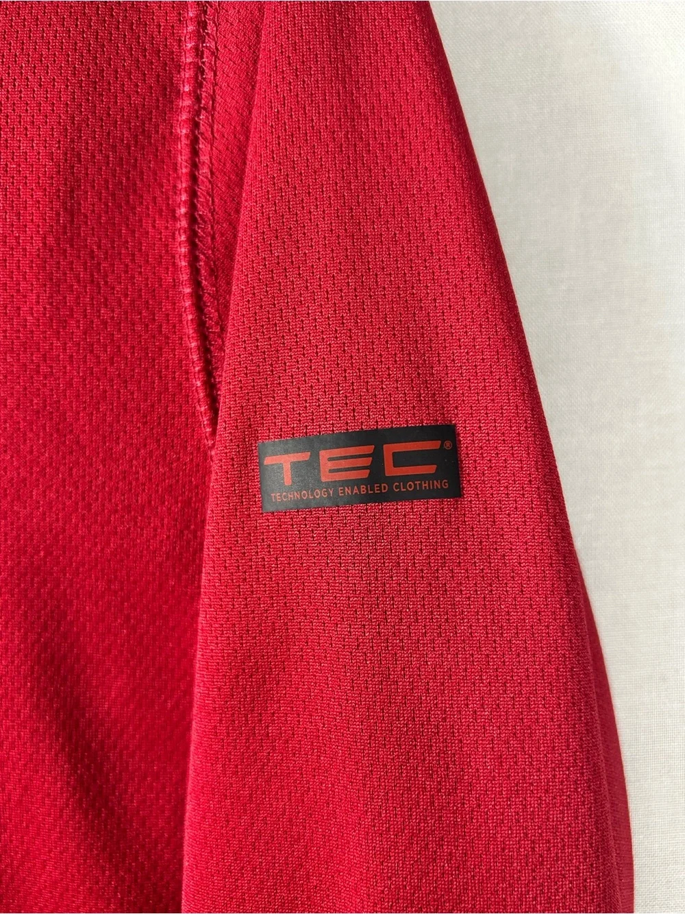 SCOTTeVEST Mens Small Red Pullover 1/4 Zip TEC Long Sleeve Performance